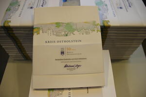 Bild vergr&ouml;&szlig;ern: Buchtitel