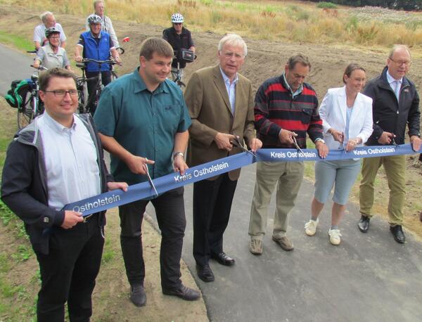 Bild vergrößern: Einweihung Radweg Bosau