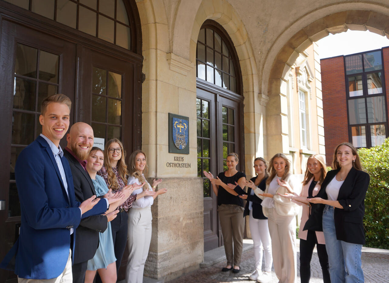 Start zur/ m Ausbildung / Studium beim Kreis 2023