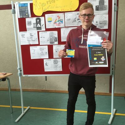 Peter M&uuml;ller bei der Preis&uuml;bergabe.