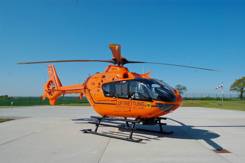Bild vergrößern: Rettungshubschrauber