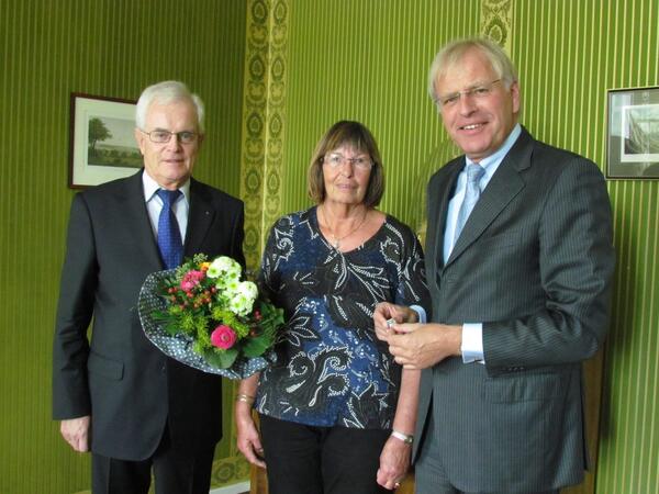 v.l.: Kreispräsident Wegener, Wilhelmine Kienzle, Landrat Sager