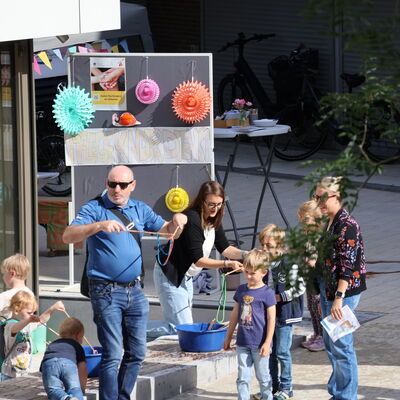 Bild vergrößern: Tag der offenen Tr_Seifenblasen