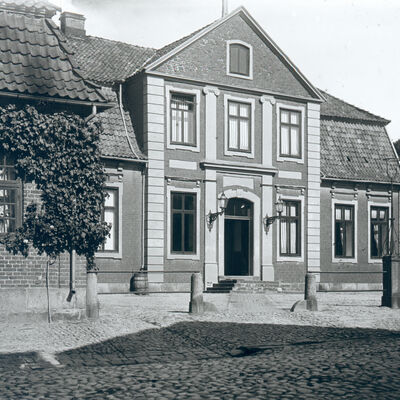Bild vergr&ouml;&szlig;ern: Das Qualensche Palais