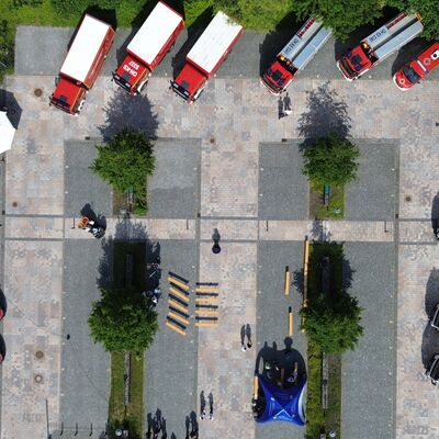 Bild vergr&ouml;&szlig;ern: Einige der �bergebenen Fahrzeuge
