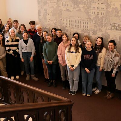 Kreispr&auml;sidentin Kirner, die finnischen Besucher und ihre Gastgeber