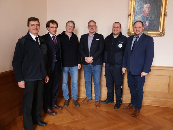 Die Vertreter der Uni Lübeck stellen das Projekt "Flashlight" vor